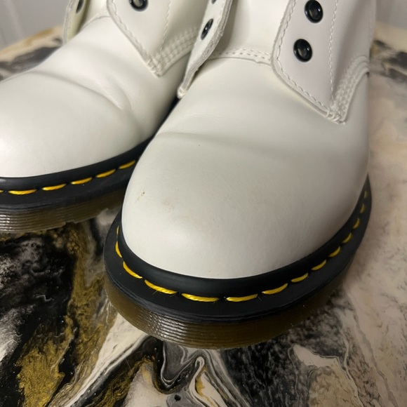 Dr Martens 1460 Smooth White Leather Lace Up Boot - Picture 3 of 12
